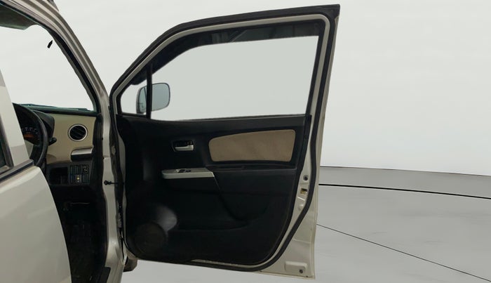 2018 Maruti Wagon R 1.0 LXI CNG, CNG, Manual, 65,197 km, RHS Front Door