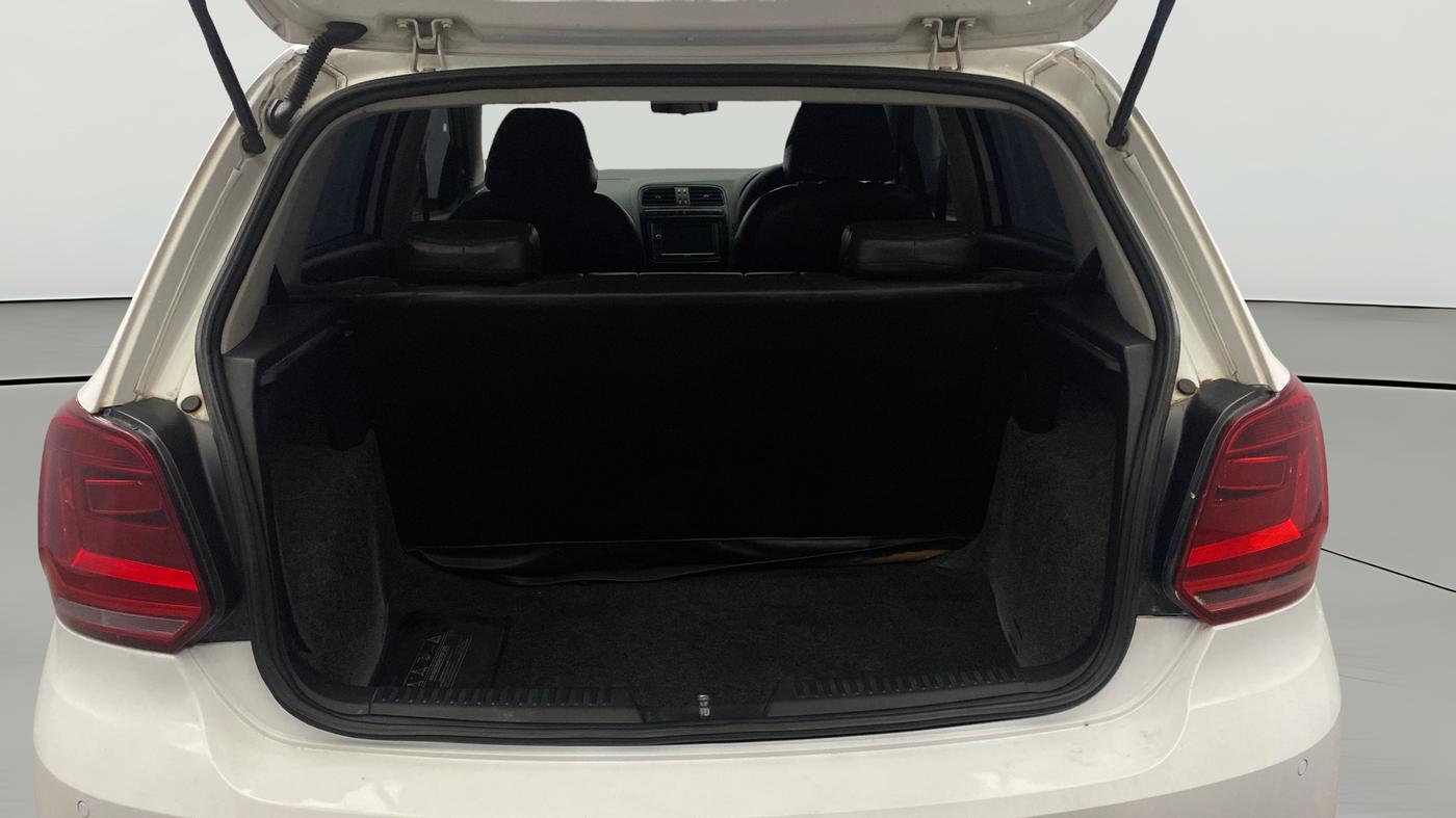 2021 Volkswagen Polo TRENDLINE 1.0L, Petrol, Manual, 1,22,676 km, Boot Open Zoomed View