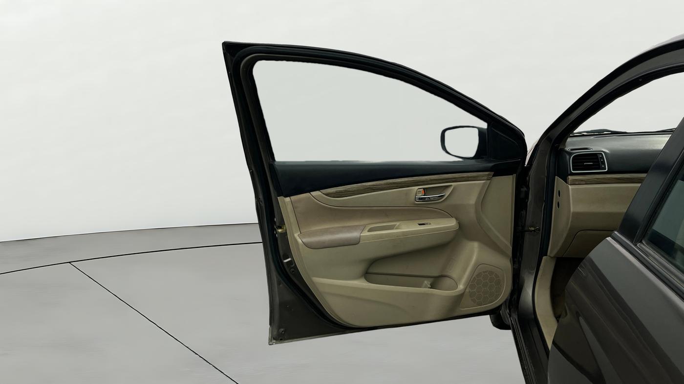 2021 Maruti Ciaz DELTA 1.5 SHVS MT PETROL, Petrol, Manual, 62,560 km, LHS Front Door