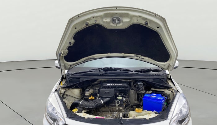 2016 Tata Tiago XT PETROL, Petrol, Manual, 18,999 km, Open Bonet