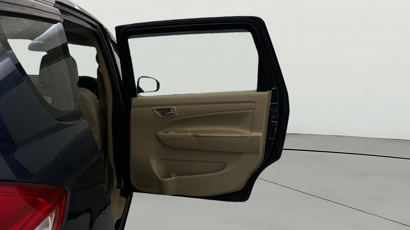 2016 Maruti Ertiga VXI, Petrol, Manual, 67,078 km, RHS Rear Door