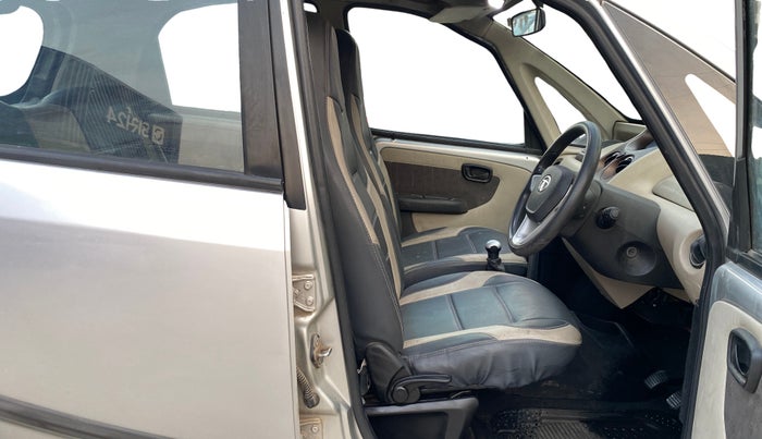 2016 Tata Nano TWIST XT, Petrol, Manual, 34,571 km, Right Side Front Door Cabin