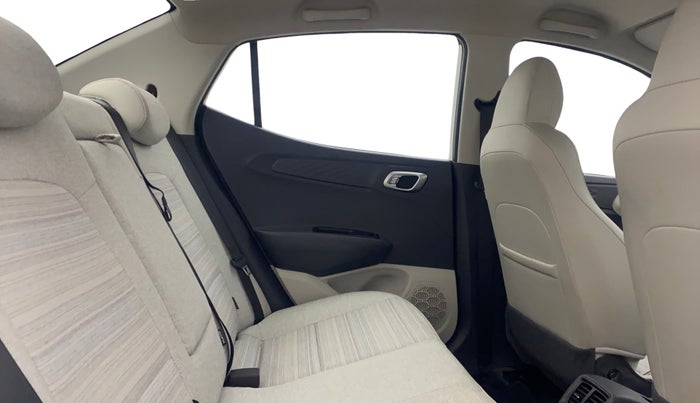 2022 Hyundai AURA SX PLUS 1.2 AMT, Petrol, Automatic, 14,943 km, Right Side Rear Door Cabin