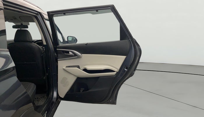 2024 KIA CARENS PRESTIGE 1.5 PETROL 7 STR, Petrol, Manual, 17,853 km, RHS Rear Door