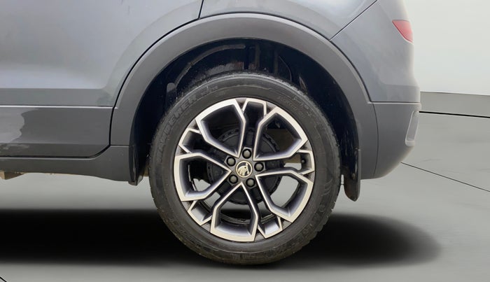 2023 Skoda KUSHAQ STYLE 1.0L TSI AT (6 AIRBAGS), Petrol, Automatic, 20,903 km, Left Rear Wheel