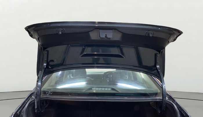 2022 Volkswagen VIRTUS TOPLINE TSI 1.0 AT, Petrol, Automatic, 16,917 km, Boot Door Open