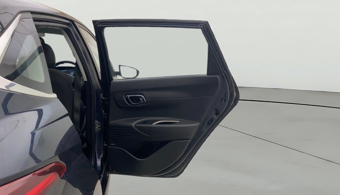 2022 Hyundai NEW I20 ASTA (O) 1.2 MT, Petrol, Manual, 27,538 km, RHS Rear Door