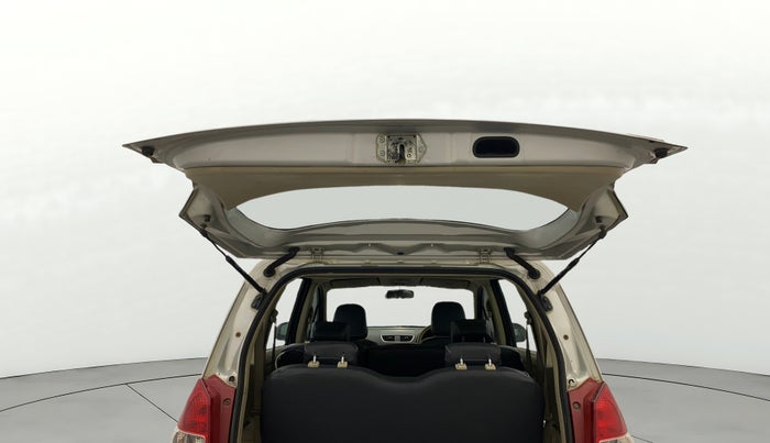 2014 Maruti Ertiga ZDI, Diesel, Manual, 93,357 km, Boot Door Open