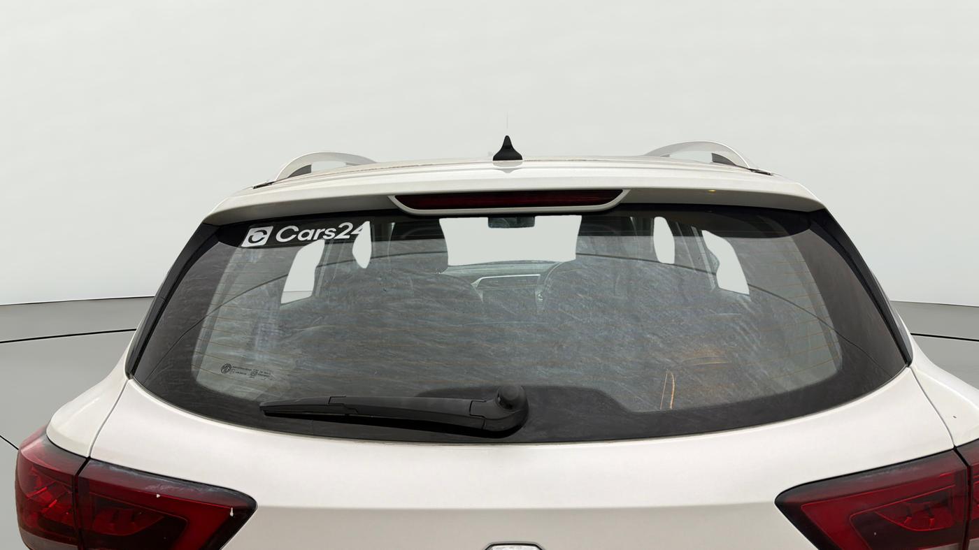 2024 MG ASTOR Shine 1.5 MT (Ivory), Petrol, Manual, 29,950 km, Rear Windshield