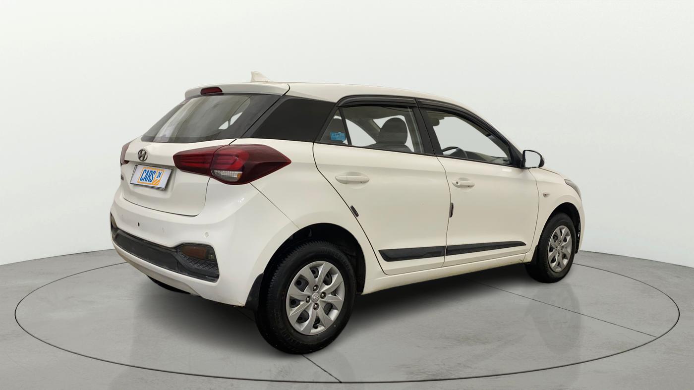2020 Hyundai Elite i20 MAGNA PLUS 1.2, Petrol, Manual, 13,658 km, Right Back Diagonal