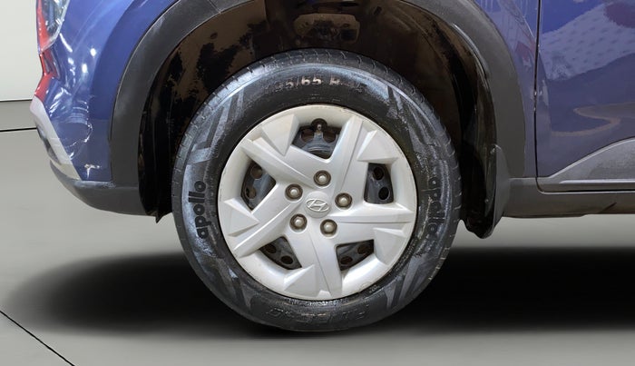 2020 Hyundai VENUE S+ 1.2, Petrol, Manual, 20,005 km, Left Front Wheel