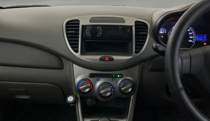 2015 Hyundai i10 MAGNA 1.1, CNG, Manual, 66,077 km, Air Conditioner