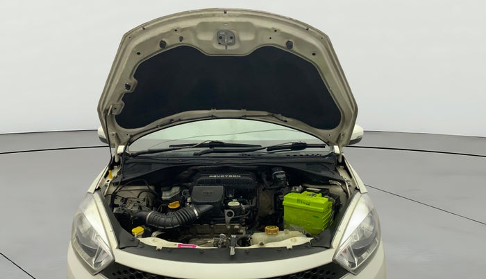 2016 Tata Tiago XZ PETROL, Petrol, Manual, 66,808 km, Open Bonet