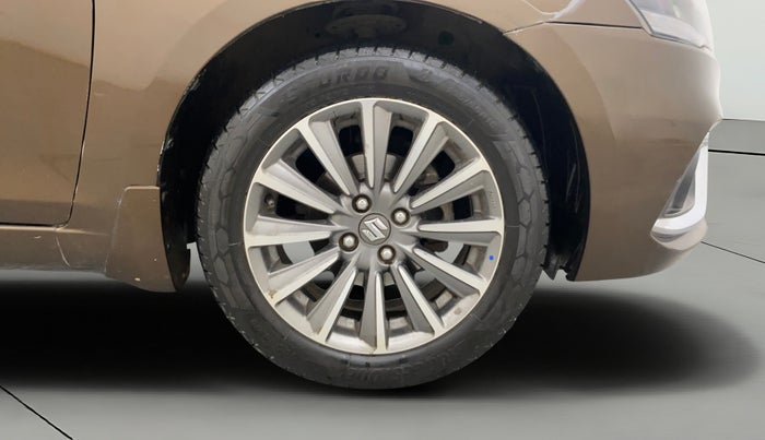 2018 Maruti Ciaz ALPHA  AT 1.5 SHVS PETROL, Petrol, Automatic, 94,688 km, Right Front Wheel