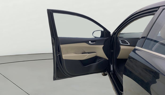 2022 Hyundai Verna SX 1.5 VTVT, Petrol, Manual, 67,082 km, LHS Front Door