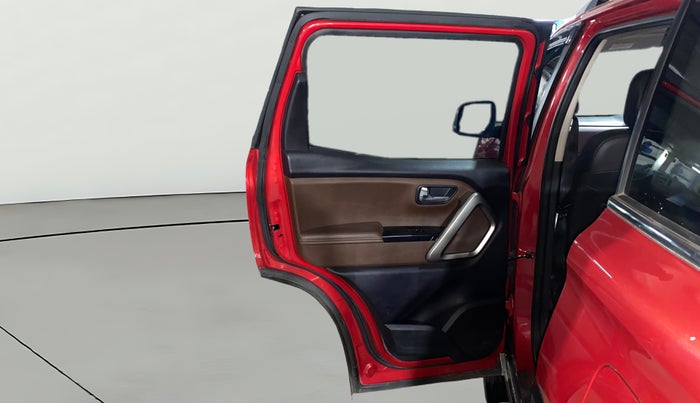 2023 Mahindra SCORPIO-N Z8 DIESEL MT 4WD 7 STR, Diesel, Manual, 33,984 km, LHS Rear Door