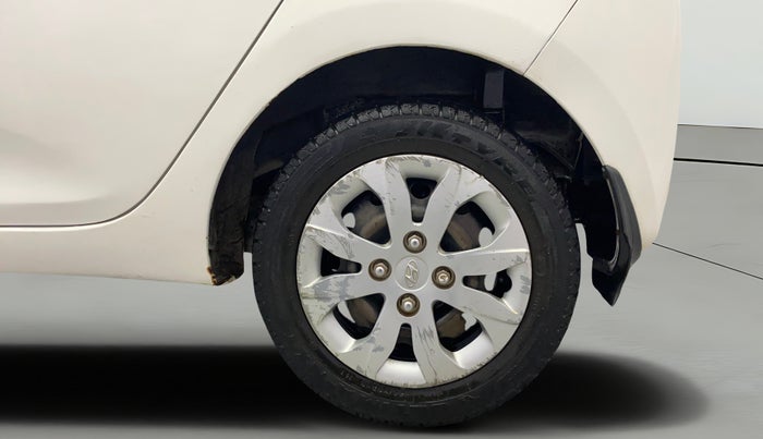 2014 Hyundai Eon MAGNA +, Petrol, Manual, 1,11,302 km, Left Rear Wheel