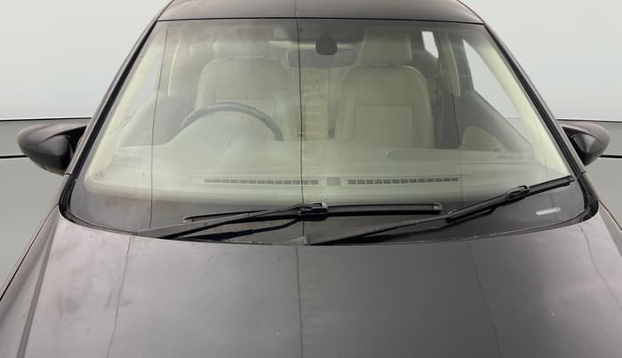 2016 Volkswagen Vento HIGHLINE PLUS 1.2 AT 16 ALLOY, Petrol, Automatic, 81,688 km, Front Windshield