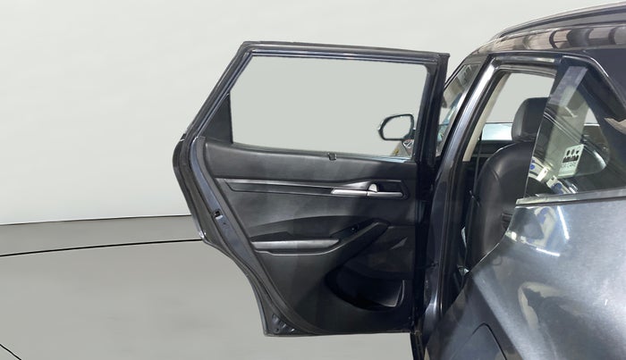 2021 KIA SELTOS HTK PLUS 1.5 DIESEL, Diesel, Manual, 1,00,820 km, LHS Rear Door