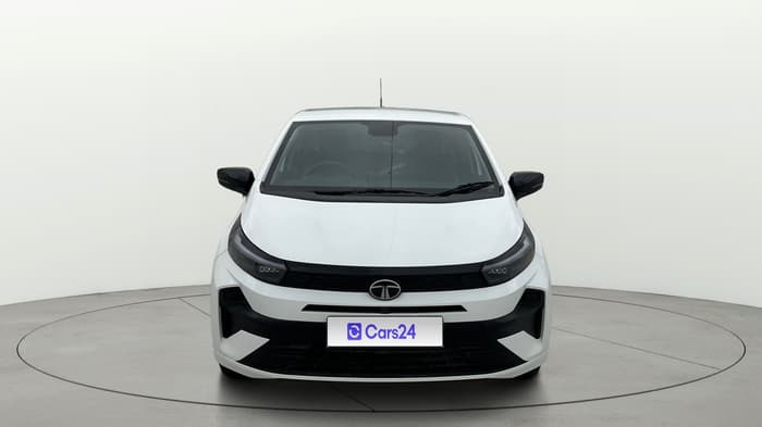 2026 Tata ALTROZ Pure Diesel 5MT, Diesel, Manual, 8,568 km, Front