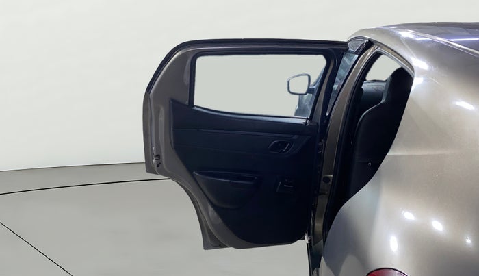 2017 Renault Kwid RXL 1.0, Petrol, Manual, 63,116 km, LHS Rear Door