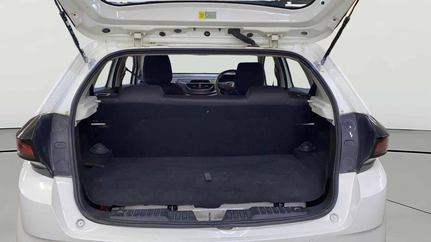 2023 Tata ALTROZ XE CNG, CNG, Manual, 65,622 km, Boot Open Zoomed View