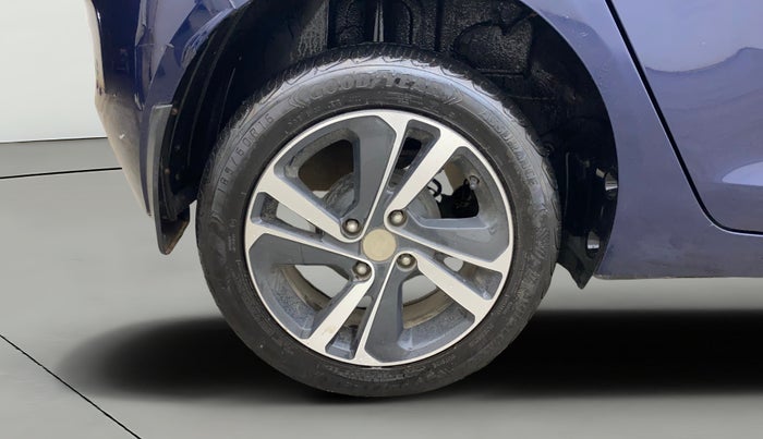 2022 Tata ALTROZ XZA, Petrol, Automatic, 41,552 km, Right Rear Wheel