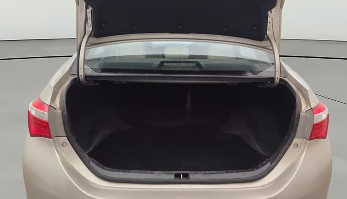 2015 Toyota Corolla Altis GL PETROL, Petrol, Manual, 87,092 km, Boot Open Zoomed View