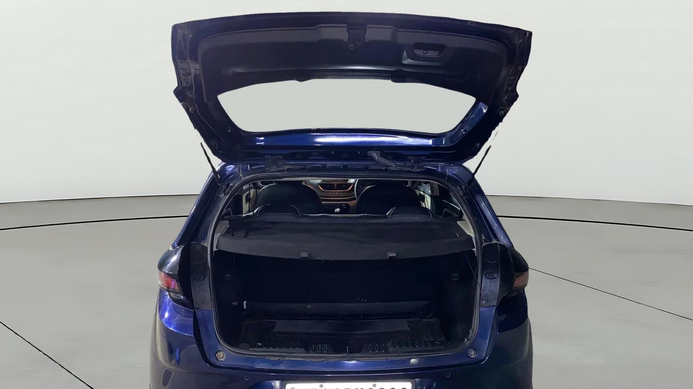 2023 Tata ALTROZ XM PLUS PETROL, Petrol, Manual, 21,889 km, Boot Door Open