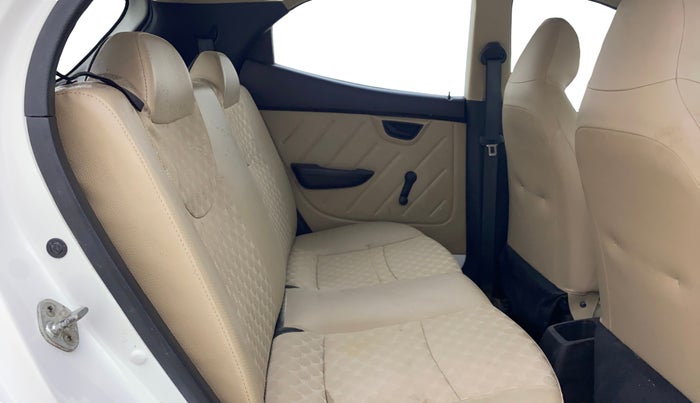 2018 Hyundai Eon MAGNA +, Petrol, Manual, 80,744 km, Right Side Rear Door Cabin