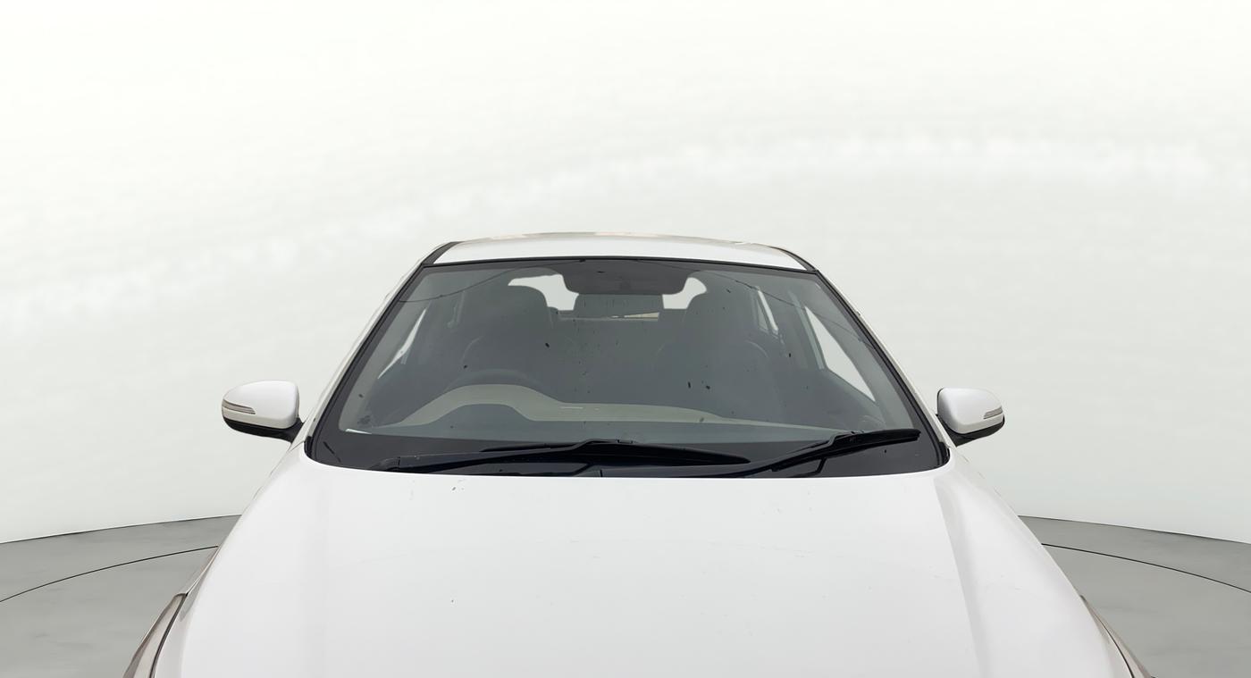 2020 Hyundai NEW I20 ASTA (O) 1.2 MT DUAL TONE, Petrol, Manual, 62,140 km, Front Windshield
