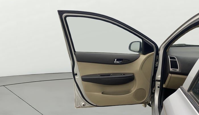 2014 Hyundai i20 ASTA 1.4 CRDI, Diesel, Manual, 72,867 km, LHS Front Door