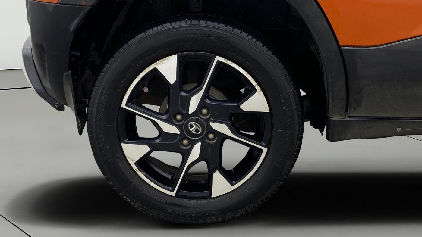 2021 Tata PUNCH CREATIVE  MT, Petrol, Manual, 83,570 km, Right Rear Wheel
