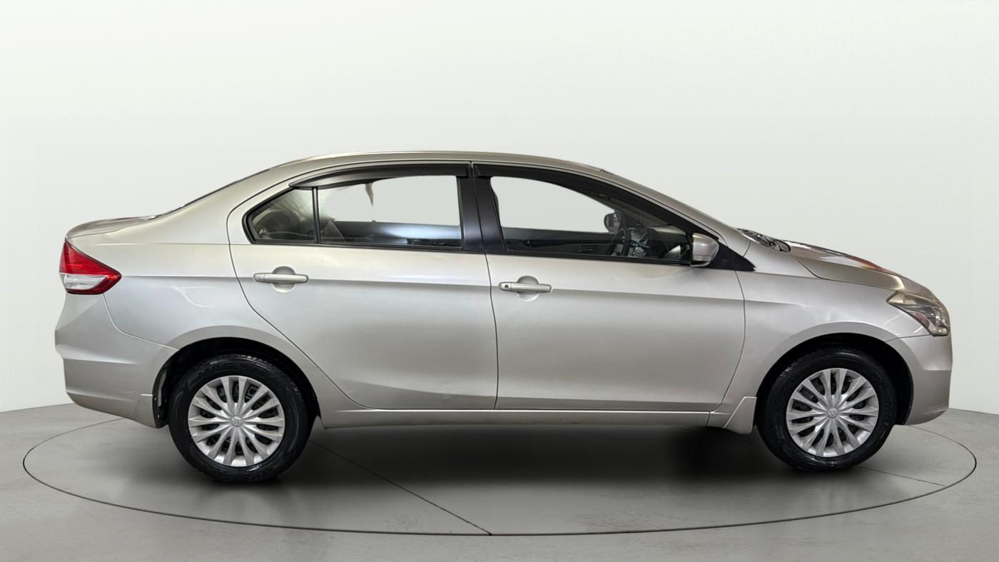 2017 Maruti Ciaz DELTA 1.4 MT PETROL, Petrol, Manual, 42,253 km, Right Side View