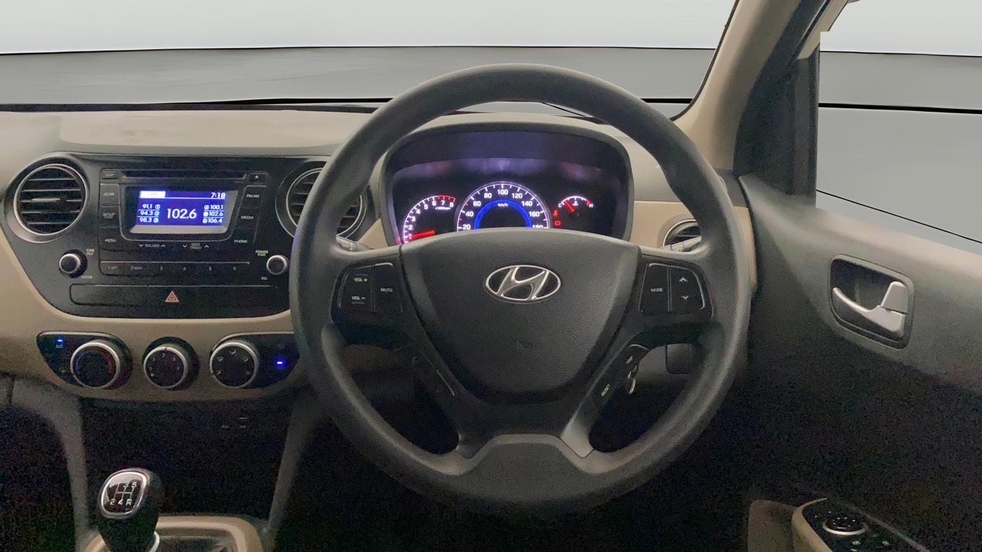 2015 Hyundai Grand i10 SPORTZ 1.2 KAPPA VTVT, Petrol, Manual, 27,891 km, Steering Wheel Close Up