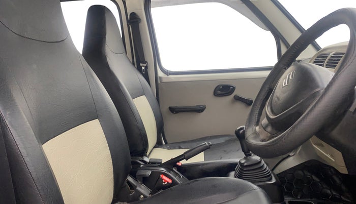 2022 Maruti Eeco 5 STR AC CNG, CNG, Manual, 68,360 km, Right Side Front Door Cabin