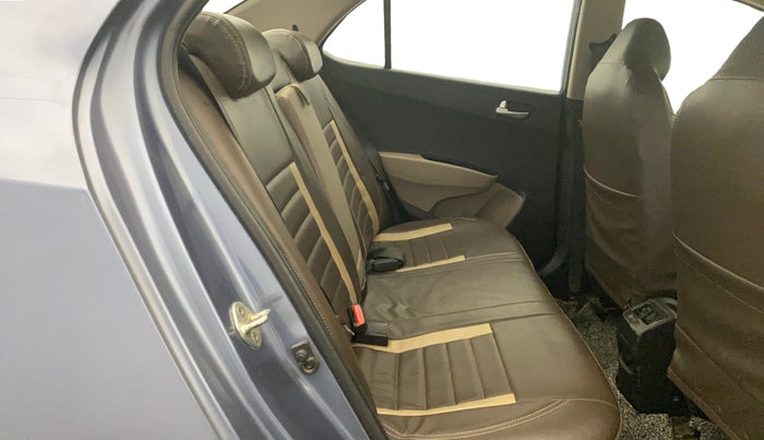 2015 Hyundai Xcent SX 1.2, Petrol, Manual, 68,665 km, Right Side Rear Door Cabin