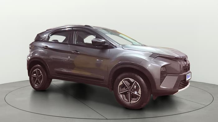 2023 Tata NEXON CREATIVE + SUNROOF 1.2 PETROL, Petrol, Manual, 27,707 km, Right Front Diagonal