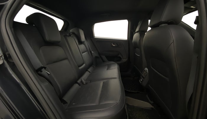 2022 Tata ALTROZ XZA PLUS DARK EDTION, Petrol, Automatic, 24,803 km, Right Side Rear Door Cabin