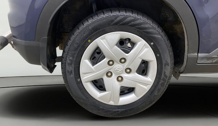 2021 Hyundai VENUE S 1.2, Petrol, Manual, 36,846 km, Right Rear Wheel