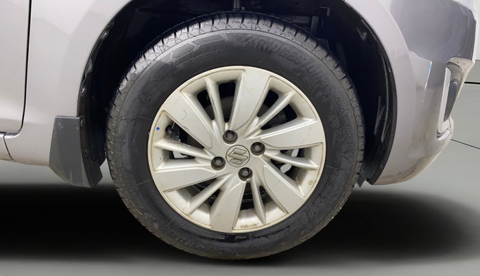 2015 Maruti Swift Dzire ZDI, Diesel, Manual, 63,320 km, Right Front Wheel