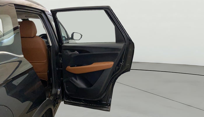 2021 MG HECTOR PLUS SHARP 1.5 PETROL TURBO DCT 6-STR, Petrol, Automatic, 25,050 km, RHS Rear Door