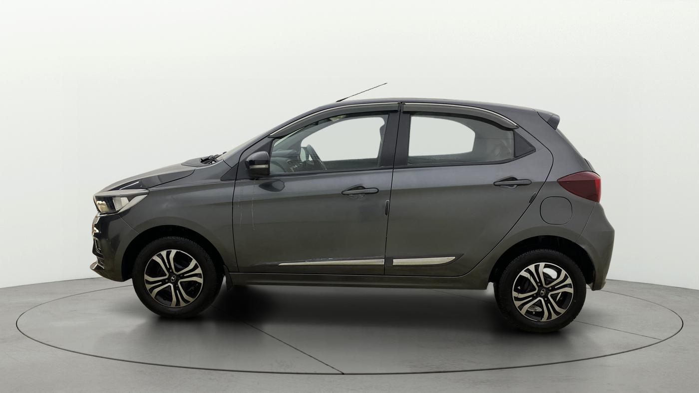 2022 Tata Tiago XT CNG, CNG, Manual, 86,963 km, Left Side