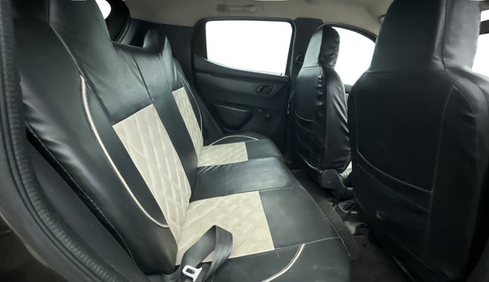 2016 Renault Kwid RXT 1.0, Petrol, Manual, 60,116 km, Right Side Rear Door Cabin