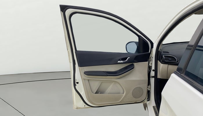 2022 Tata Tiago XZ PLUS CNG, CNG, Manual, 64,252 km, LHS Front Door