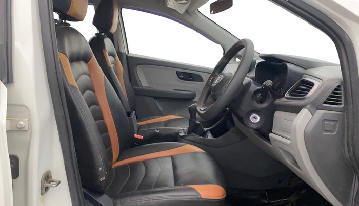 2020 Tata ALTROZ XE PETROL, Petrol, Manual, 33,190 km, Right Side Front Door Cabin