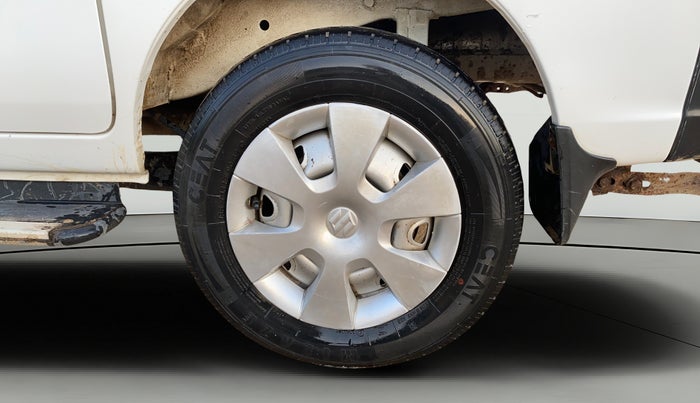 2019 Maruti Eeco 7 STR, CNG, Manual, 84,467 km, Left Rear Wheel