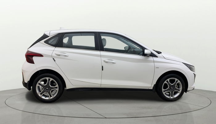 2024 Hyundai NEW I20 SPORTZ 1.2 IVT, Petrol, Automatic, 6,669 km, Right Side View