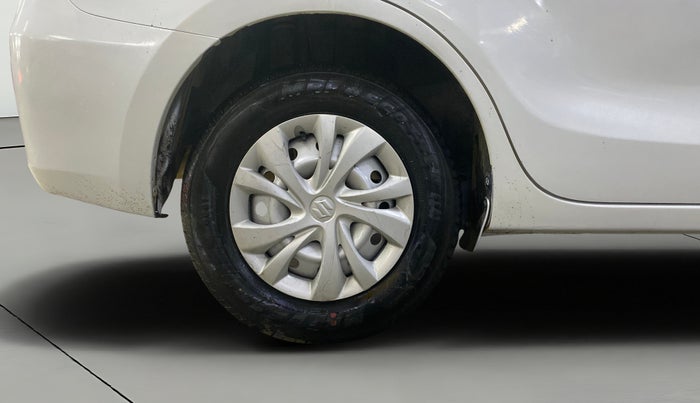 2022 Maruti Dzire LXI, CNG, Manual, 32,307 km, Right Rear Wheel