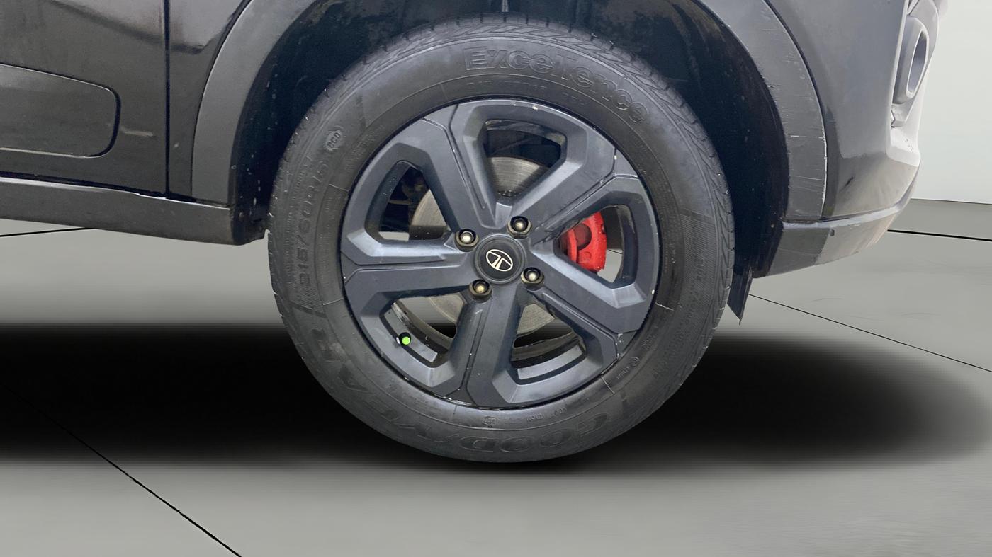 2022 Tata NEXON XZ PLUS (O) PETROL DARK EDITION, Petrol, Manual, 59,488 km, Right Front Wheel
